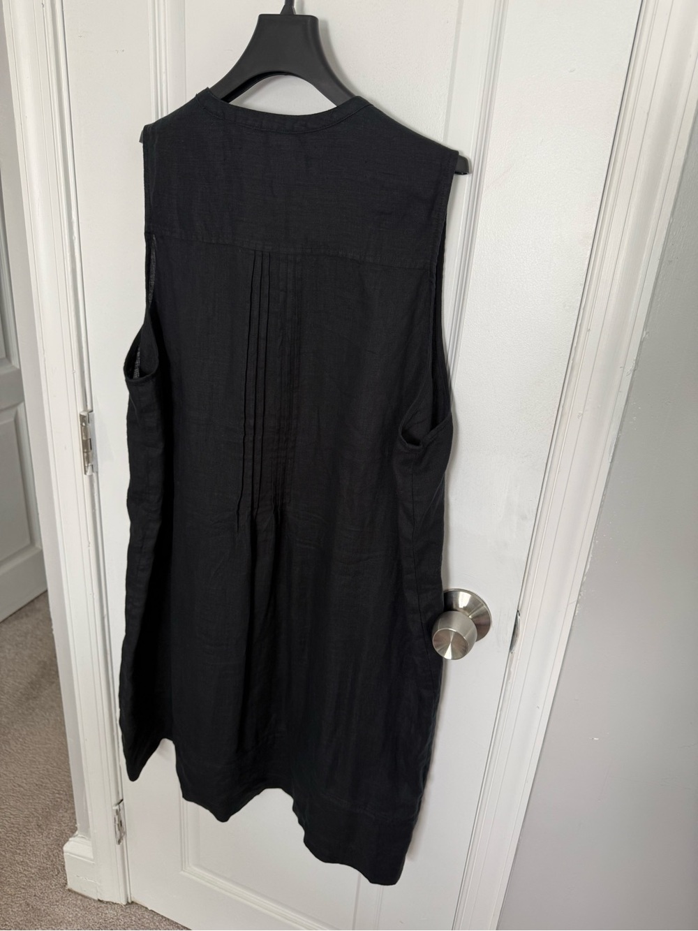 Quince Black Linen Sleeveless Pintuck Button-Front Tunic - Picture 3 of 7